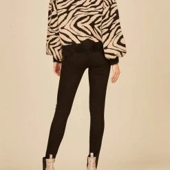 New 😀 Vintage Havana Animal Boxy Crop Cardigan in Black/Tan for 👩 women 🤩 -Vintage Havana Shop cd4fd3478fb046cd95895b92493c2a82 63f3ec4a dfae 40bb 91f7 cf3b2a52d235 1080x