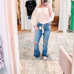 Flash Sale ✔️ Vintage Havana Aubrey Off The Shoulder Top in White for 👩 women ✔️